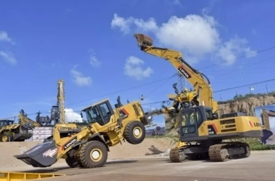 雷沃挖掘機(jī)、裝載機(jī)銷量業(yè)績喜人!復(fù)購率超70%!